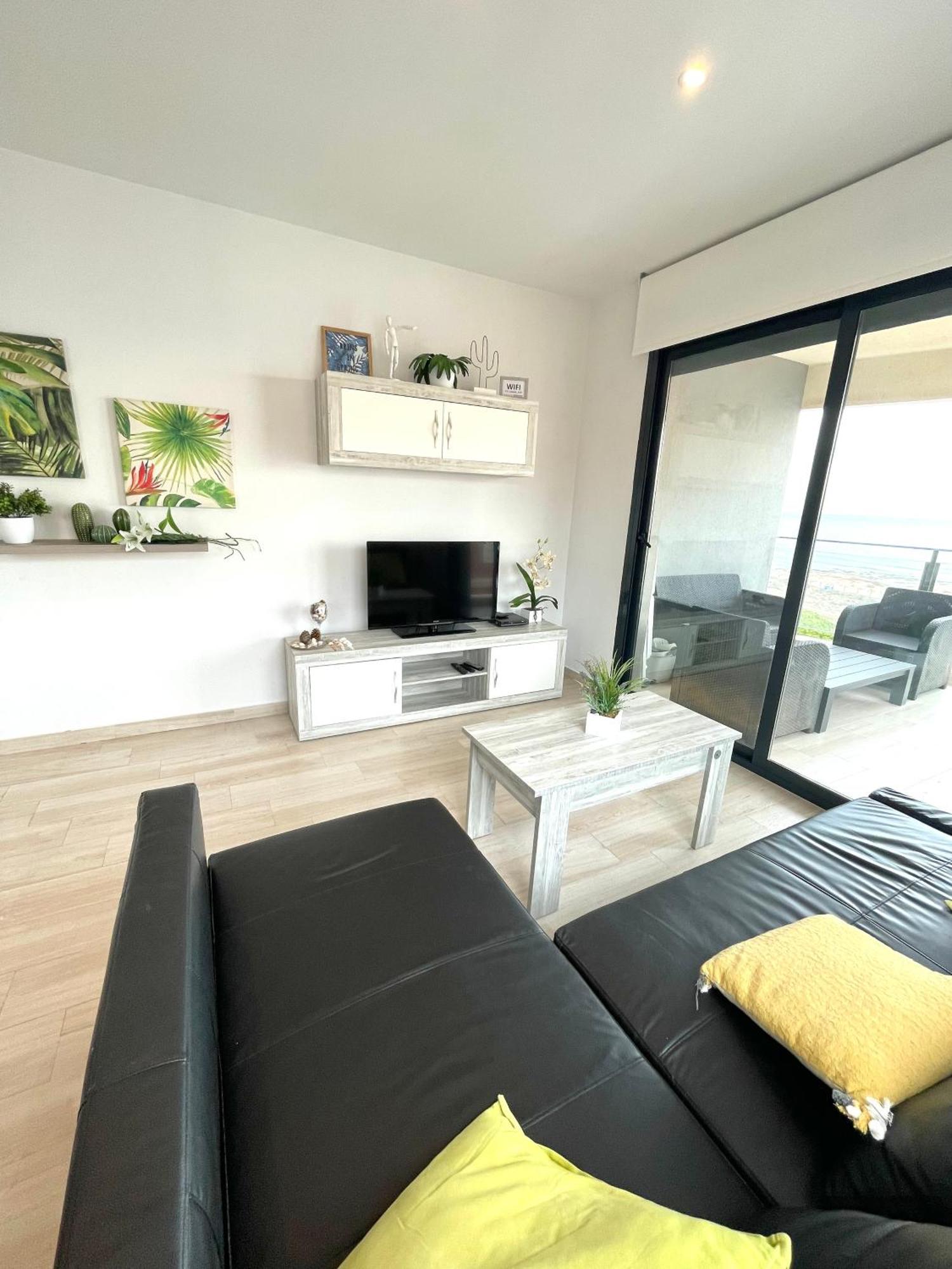 Luxury And Modern Beach Apartment With Sea Views 拉马他 外观 照片